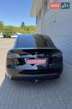 Внедорожник / Кроссовер Tesla Model Y 2023 в 