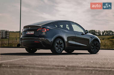 Внедорожник / Кроссовер Tesla Model Y 2024 в 