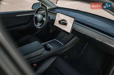 Внедорожник / Кроссовер Tesla Model Y 2024 в 