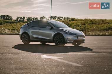 Внедорожник / Кроссовер Tesla Model Y 2024 в 