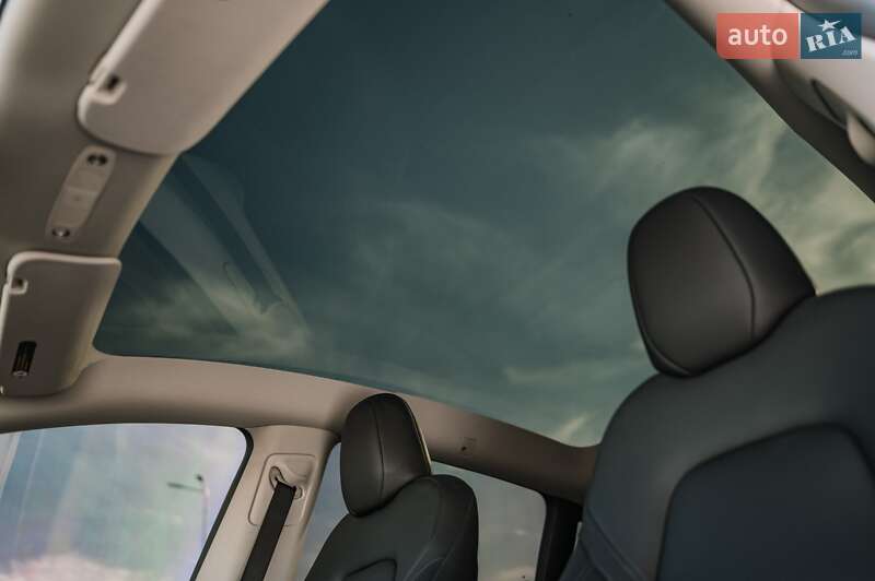 Позашляховик / Кросовер Tesla Model Y 2024 в Рівному фото 55 Позашляховик / Кросовер Tesla Model Y 2024 в Рівному