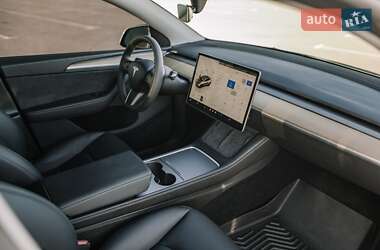 Внедорожник / Кроссовер Tesla Model Y 2024 в 