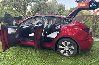 Внедорожник / Кроссовер Tesla Model Y 2021 в 