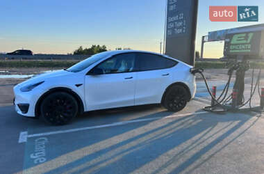 Внедорожник / Кроссовер Tesla Model Y 2020 в 