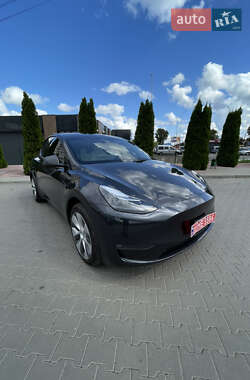 Внедорожник / Кроссовер Tesla Model Y 2024 в 