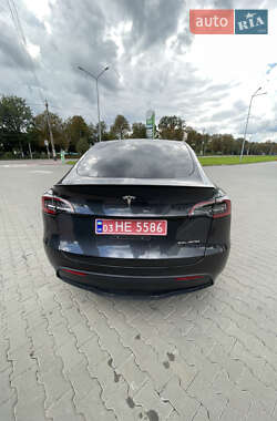 Внедорожник / Кроссовер Tesla Model Y 2024 в 
