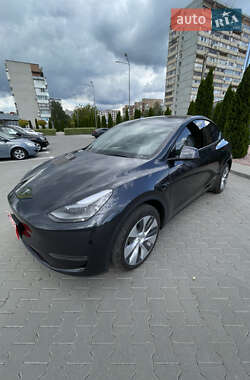 Внедорожник / Кроссовер Tesla Model Y 2024 в 