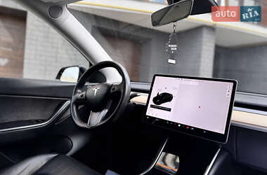 Внедорожник / Кроссовер Tesla Model Y 2020 в 