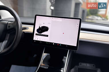 Внедорожник / Кроссовер Tesla Model Y 2020 в 