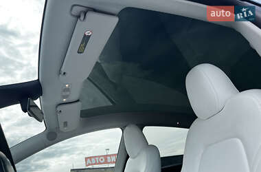 Внедорожник / Кроссовер Tesla Model Y 2023 в 