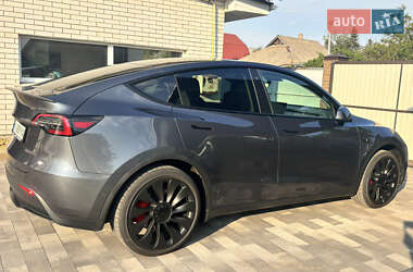 Внедорожник / Кроссовер Tesla Model Y 2022 в 