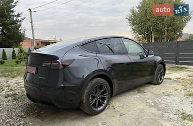 Внедорожник / Кроссовер Tesla Model Y 2024 в 