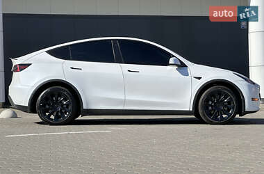 Позашляховик / Кросовер Tesla Model Y 2023 в 
