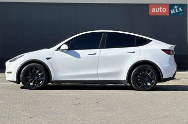 Позашляховик / Кросовер Tesla Model Y 2023 в 