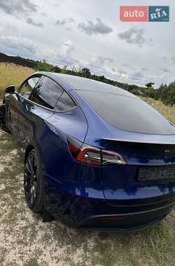 Внедорожник / Кроссовер Tesla Model Y 2023 в 