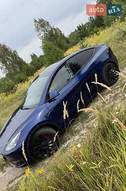 Внедорожник / Кроссовер Tesla Model Y 2023 в 
