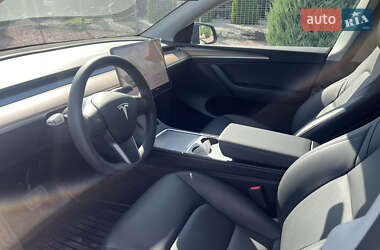 Внедорожник / Кроссовер Tesla Model Y 2024 в 