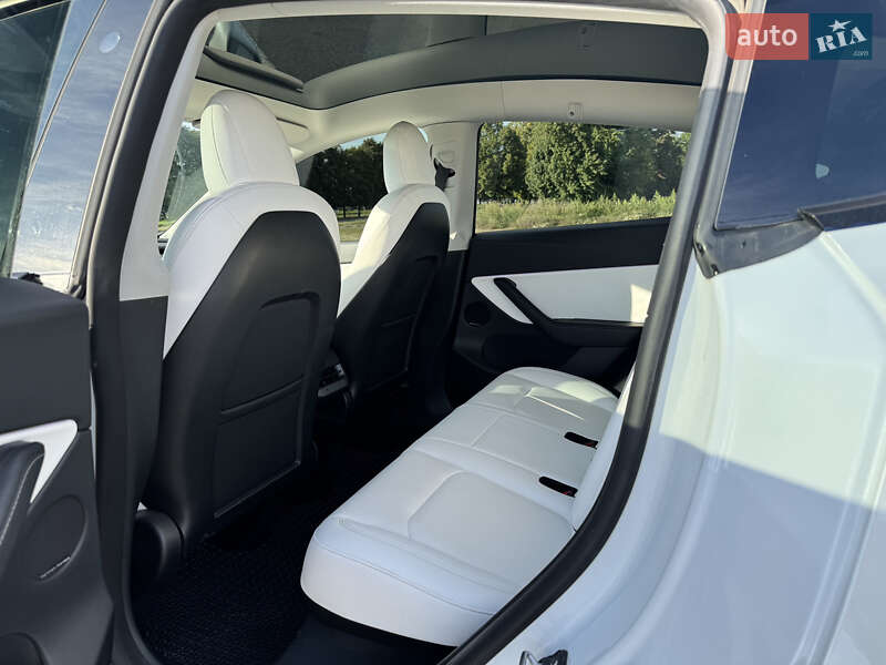 Позашляховик / Кросовер Tesla Model Y 2022 в Сумах фото 53 Позашляховик / Кросовер Tesla Model Y 2022 в Сумах