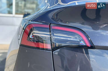 Внедорожник / Кроссовер Tesla Model Y 2024 в 