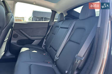 Внедорожник / Кроссовер Tesla Model Y 2024 в 