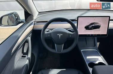Внедорожник / Кроссовер Tesla Model Y 2024 в 