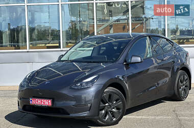 Внедорожник / Кроссовер Tesla Model Y 2024 в 
