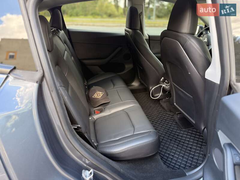 Позашляховик / Кросовер Tesla Model Y 2023 в Києві фото 13 Позашляховик / Кросовер Tesla Model Y 2023 в Києві