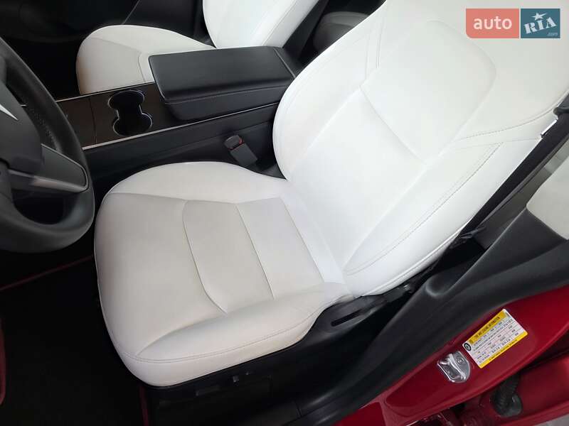 Внедорожник / Кроссовер Tesla Model Y 2020 в Коломые