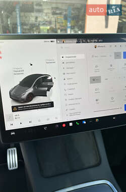 Внедорожник / Кроссовер Tesla Model Y 2022 в 