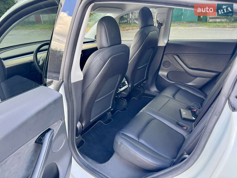 Внедорожник / Кроссовер Tesla Model Y 2020 в Шостке