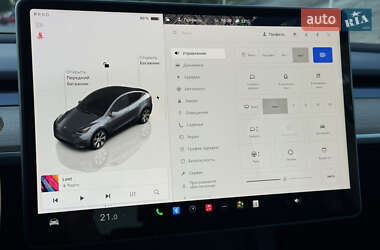 Позашляховик / Кросовер Tesla Model Y 2023 в 