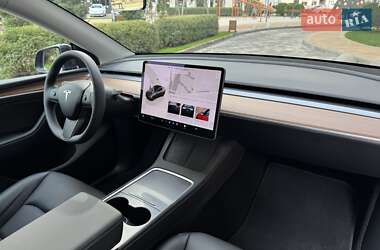Внедорожник / Кроссовер Tesla Model Y 2025 в 