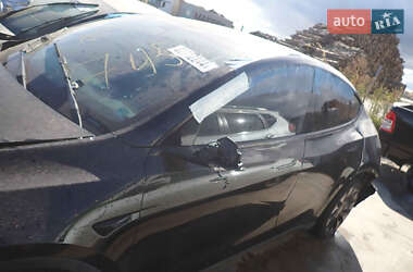 Внедорожник / Кроссовер Tesla Model Y 2021 в 