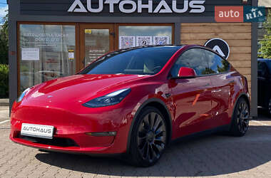 Позашляховик / Кросовер Tesla Model Y 2023 в 