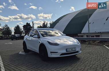 Внедорожник / Кроссовер Tesla Model Y 2021 в 