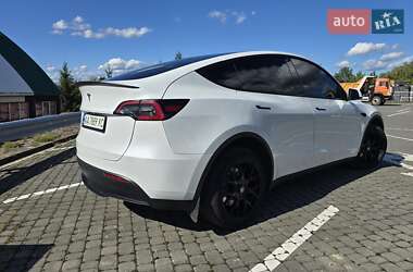 Внедорожник / Кроссовер Tesla Model Y 2021 в 