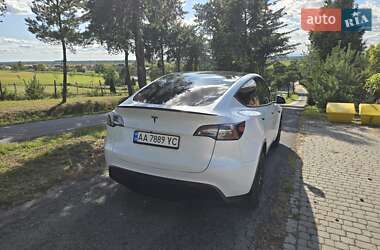 Внедорожник / Кроссовер Tesla Model Y 2021 в 