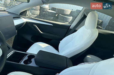 Внедорожник / Кроссовер Tesla Model Y 2023 в 
