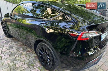 Позашляховик / Кросовер Tesla Model Y 2021 в 