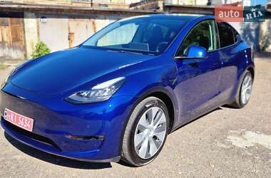 Внедорожник / Кроссовер Tesla Model Y 2021 в 