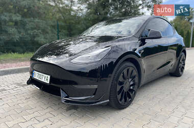 Внедорожник / Кроссовер Tesla Model Y 2023 в 