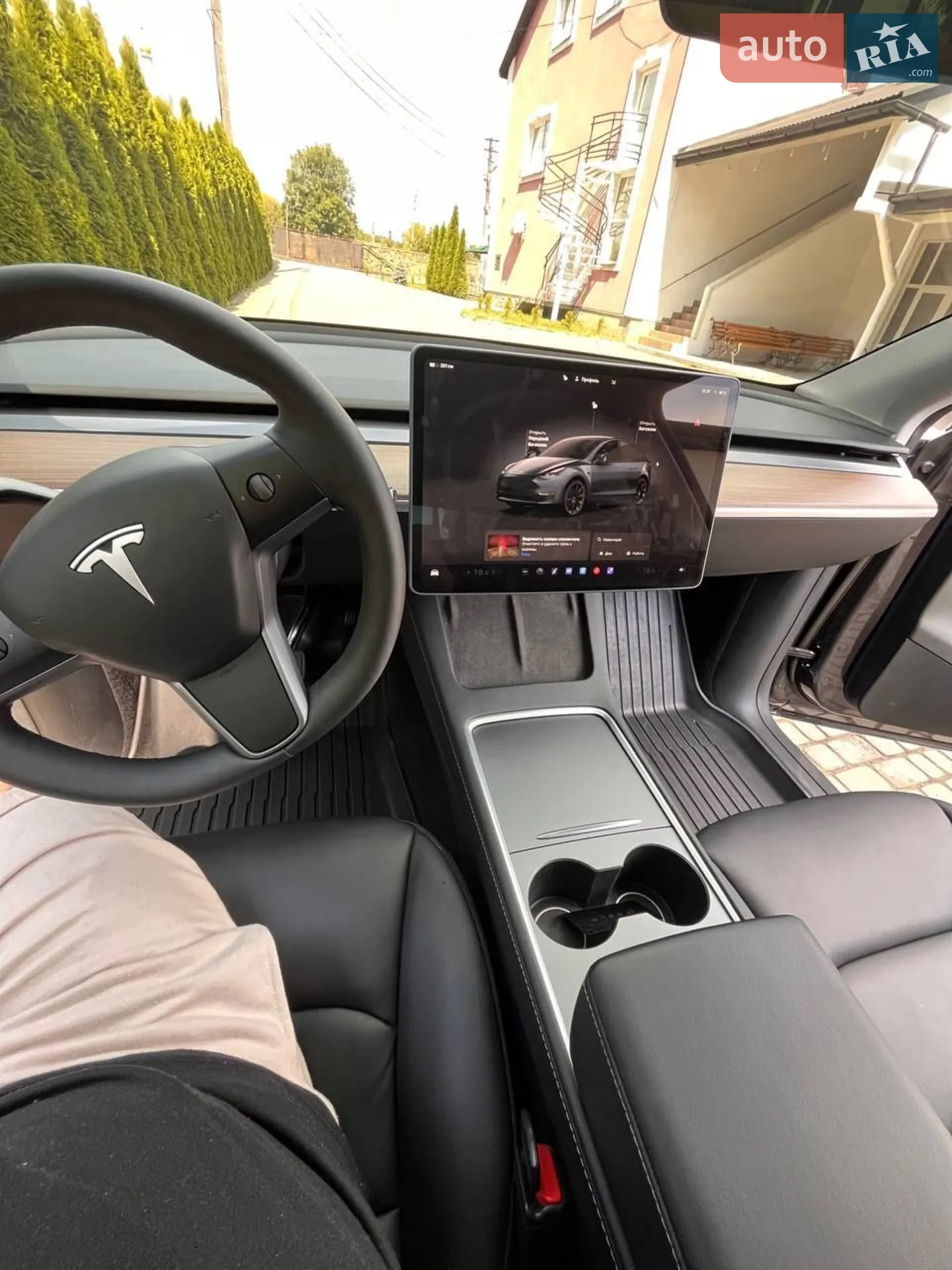 2024 Tesla Model Y - мініатюра 2