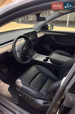 Внедорожник / Кроссовер Tesla Model Y 2024 в 