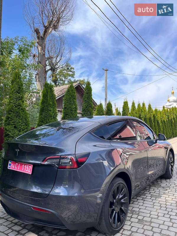 Внедорожник / Кроссовер Tesla Model Y 2024 в Львове