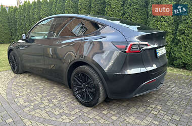 Внедорожник / Кроссовер Tesla Model Y 2024 в 
