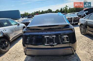 Внедорожник / Кроссовер Tesla Model Y 2025 в 