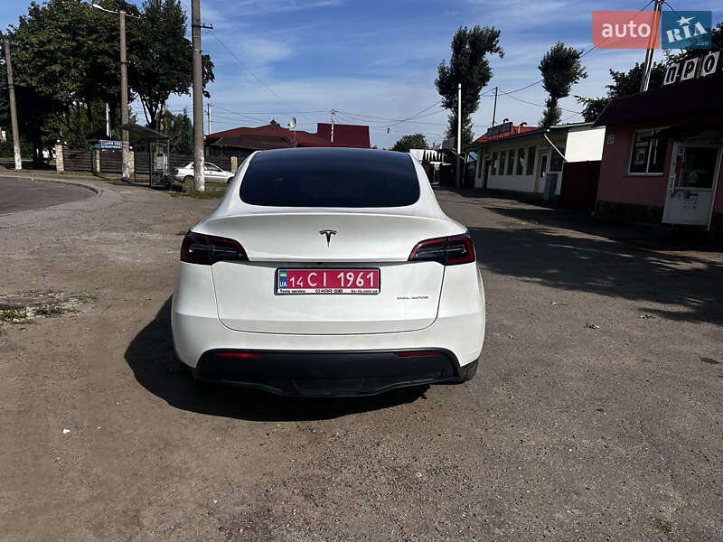 Внедорожник / Кроссовер Tesla Model Y 2023 в Львове фото 4 Внедорожник / Кроссовер Tesla Model Y 2023 в Львове