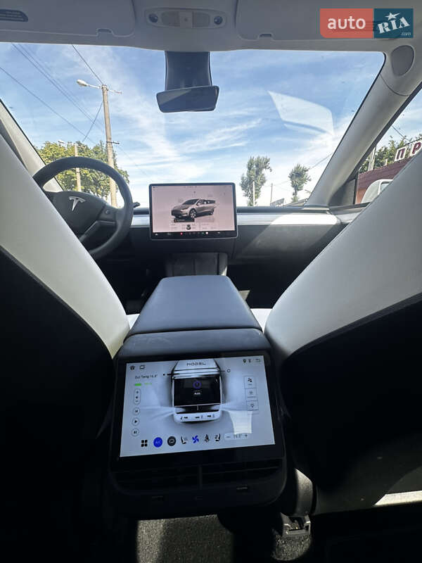 Внедорожник / Кроссовер Tesla Model Y 2023 в Львове фото 8 Внедорожник / Кроссовер Tesla Model Y 2023 в Львове