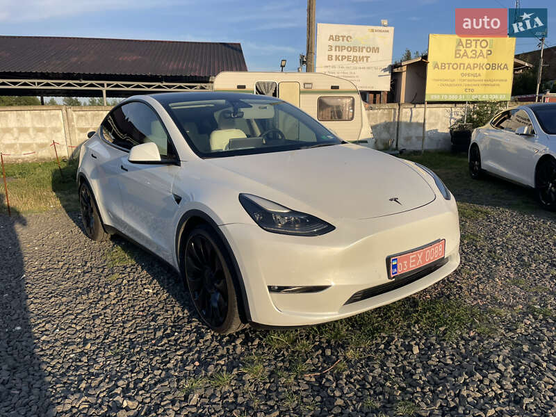 Позашляховик / Кросовер Tesla Model Y 2021 в 