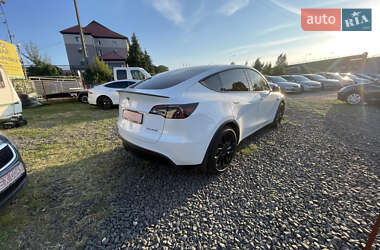 Позашляховик / Кросовер Tesla Model Y 2021 в 